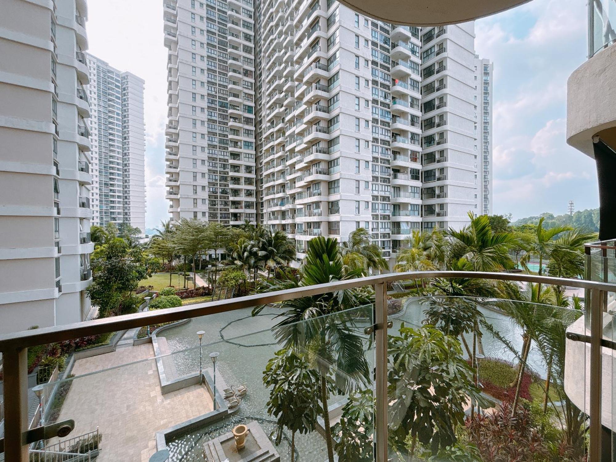 Апартаменты Scenic Country Garden Danga Bay By Lions Bay Джохор-Бару Номер фото