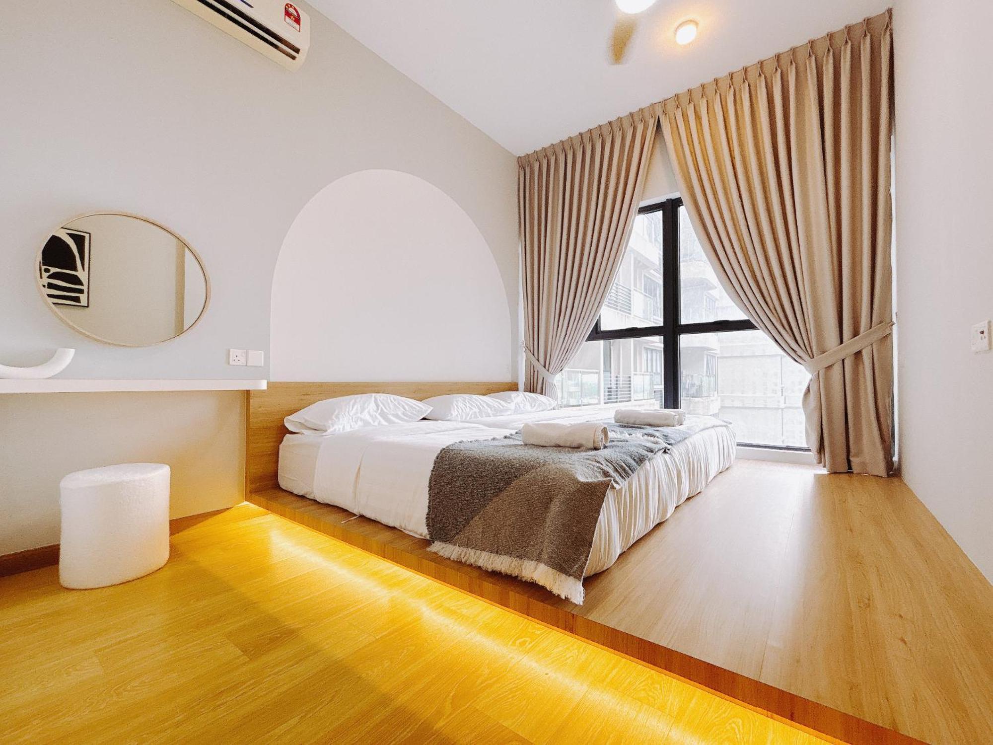 Апартаменты Scenic Country Garden Danga Bay By Lions Bay Джохор-Бару Номер фото