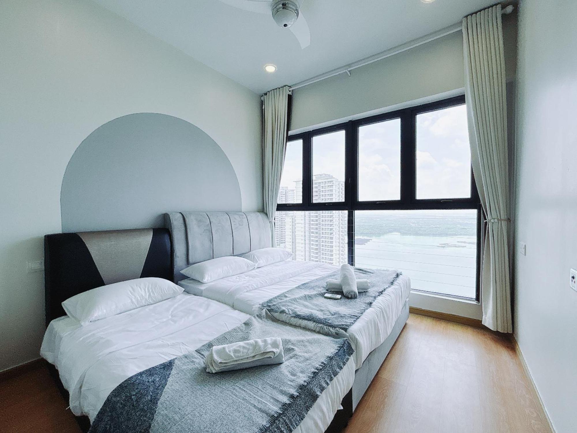 Апартаменты Scenic Country Garden Danga Bay By Lions Bay Джохор-Бару Номер фото